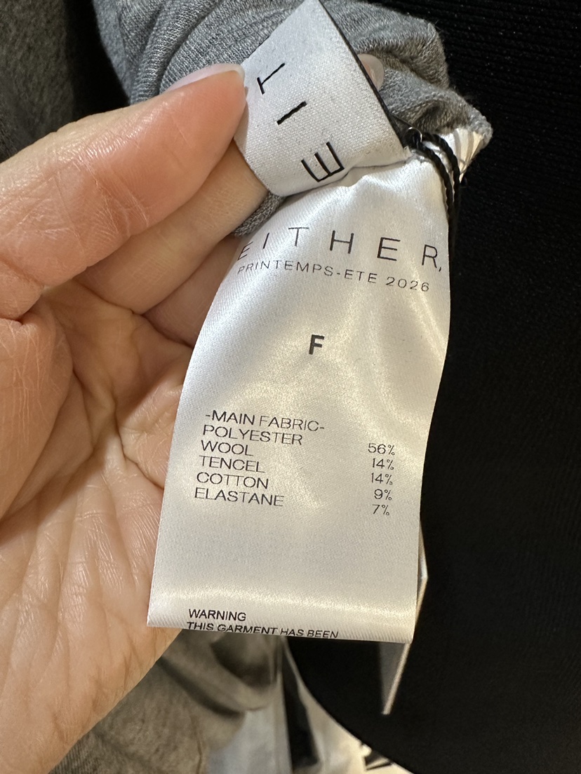 EITHER韓國東大門直郵女裝新品時尚休閑長袖T恤不對稱披肩EITHER長袖T恤