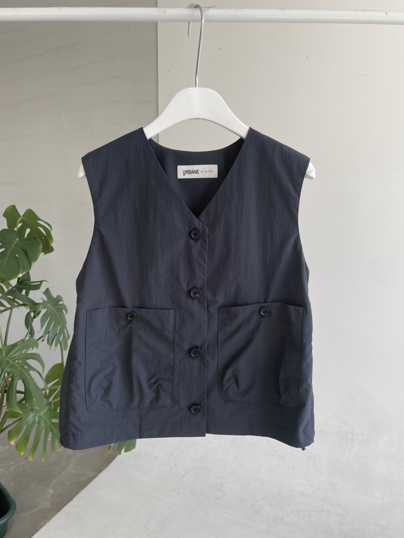 URBANE cloth韓國東大門直郵女裝新品26春夏職業馬甲V領URBANE cloth馬甲圖色1
