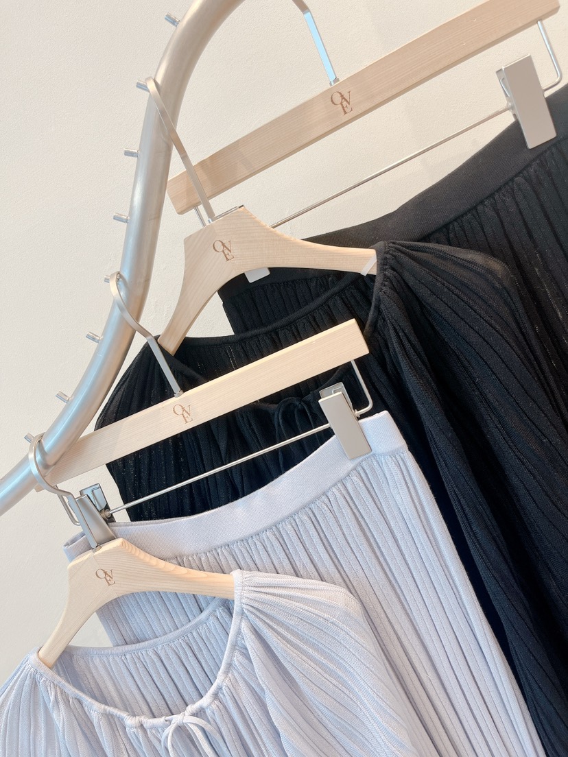 OVE韓國東大門直郵女裝新款職業人氣26春夏推薦套裝套裝褶裥OVE套裝