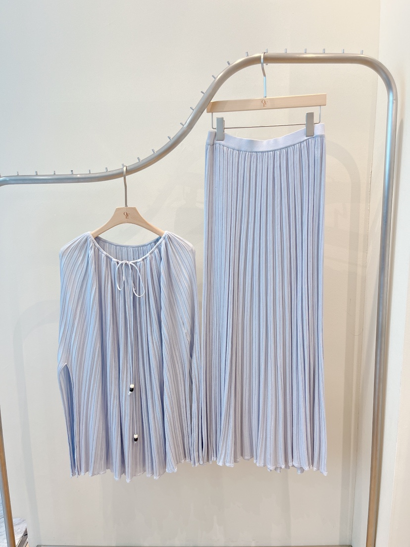 OVE韓國東大門直郵女裝新款職業人氣26春夏推薦套裝套裝褶裥OVE套裝圖色1