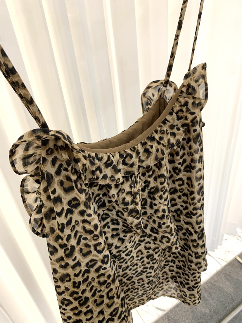 FABRIC韓國東大門代購女裝新品熱賣時尚吊帶背心豹紋圍巾FABRIC吊帶/背心