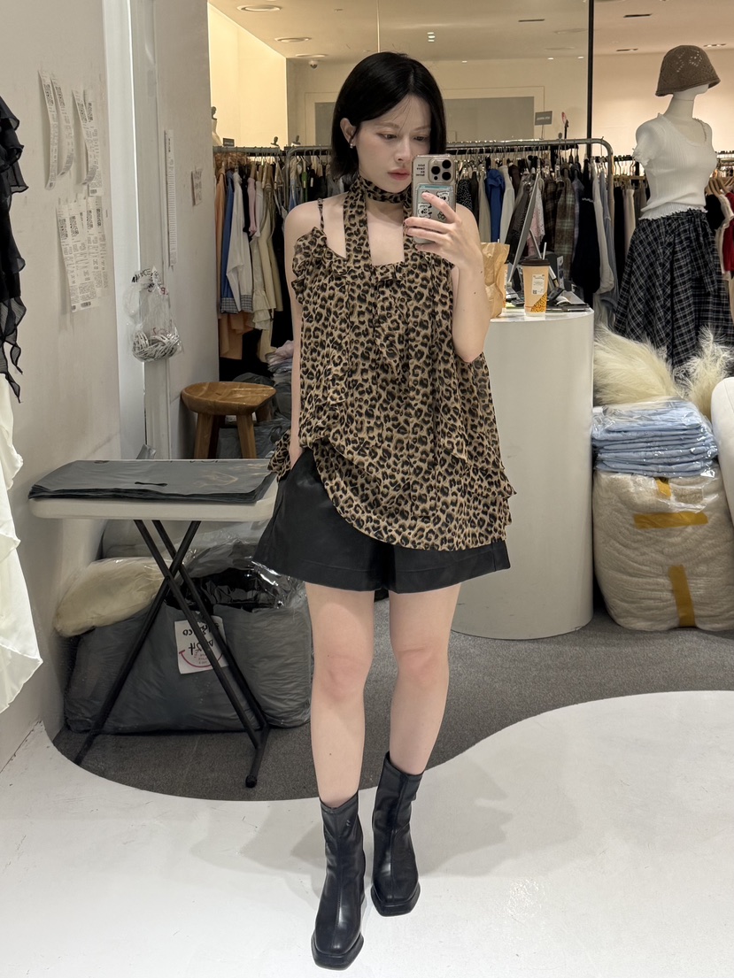 FABRIC韓國東大門代購女裝新品熱賣時尚吊帶背心豹紋圍巾FABRIC吊帶/背心