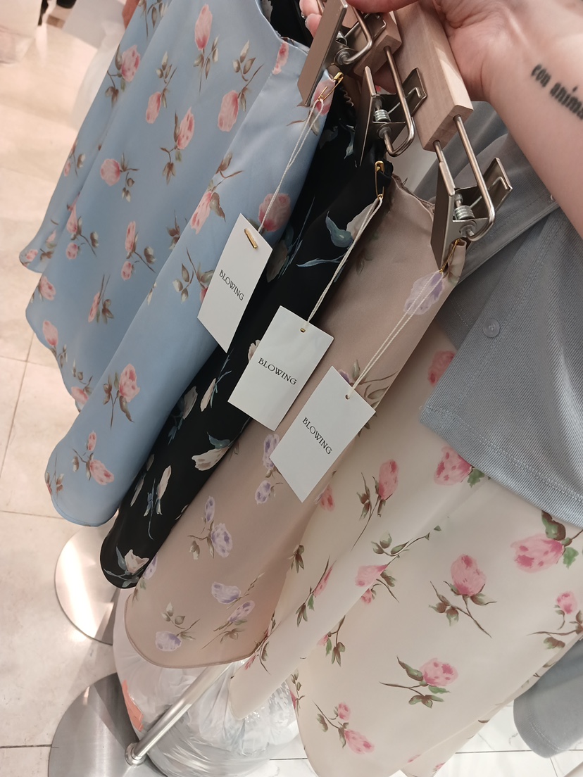 BLOWING韓國東大門直郵女士新款26春夏職業人氣半身裙中短裙BLOWING半身裙/中短裙