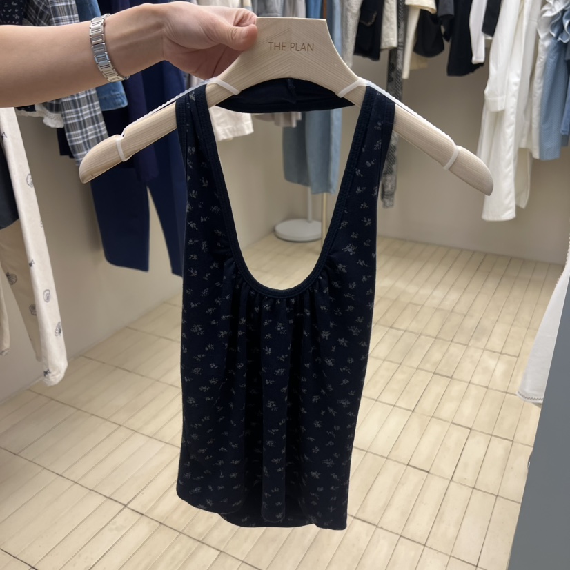 THEPLAN韓國直郵女裝新款時尚職業推薦熱賣26春夏吊帶背心花朵THE PLAN吊帶/背心圖色2
