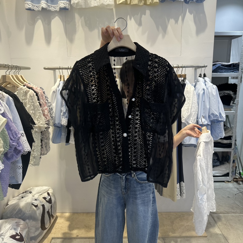 LADYBUG/ADORABLE韓國東大門直郵女裝新款職業襯衫蕾絲衫絨ADORABLE/LADYBUG襯衫/蕾絲衫圖色2