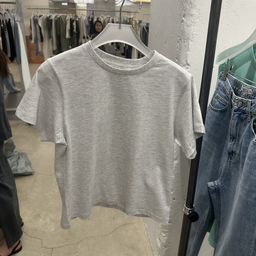 HELVETICA韓國東大門直郵女士新品休閑熱賣26春夏職業T恤HELVETICAT恤圖色4