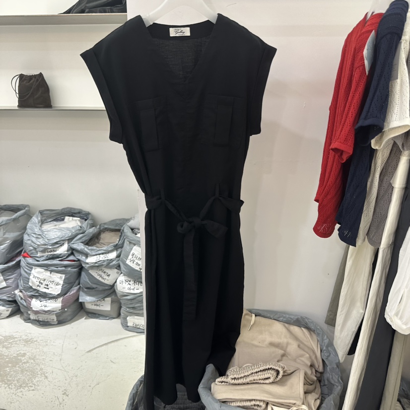 GALLERY-P韓國直郵實拍女裝新款熱賣職業連衣裙含腰帶V領GALLERY-P連衣裙圖色2