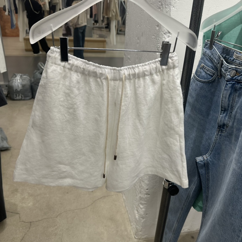 HELVETICA韓國代購女裝新款休閑職業人氣26春夏時尚熱賣短褲HELVETICA短褲圖色1