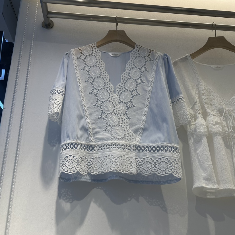 LADYBUG/ADORABLE韓國東大門直郵女士新品休閑襯衫蕾絲衫ADORABLE/LADYBUG襯衫/蕾絲衫圖色2