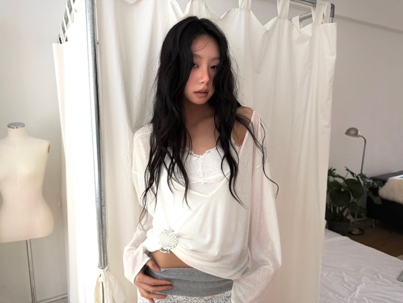 AWESOMESAUCE韓國代購女士新款時尚推薦熱賣人氣26春夏長袖T恤AWESOME SAUCE長袖T恤