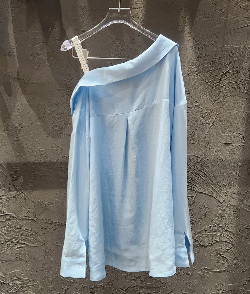 BLACK RIBBON-A韓國代購女裝新品26春夏襯衫蕾絲衫不對稱蕾絲亞麻BLACK RIBBON-A襯衫/蕾絲衫