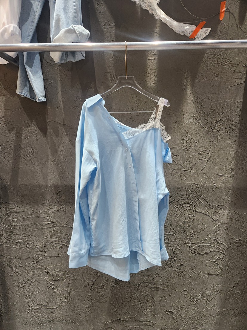 BLACK RIBBON-A韓國代購女裝新品26春夏襯衫蕾絲衫不對稱蕾絲亞麻BLACK RIBBON-A襯衫/蕾絲衫圖色2