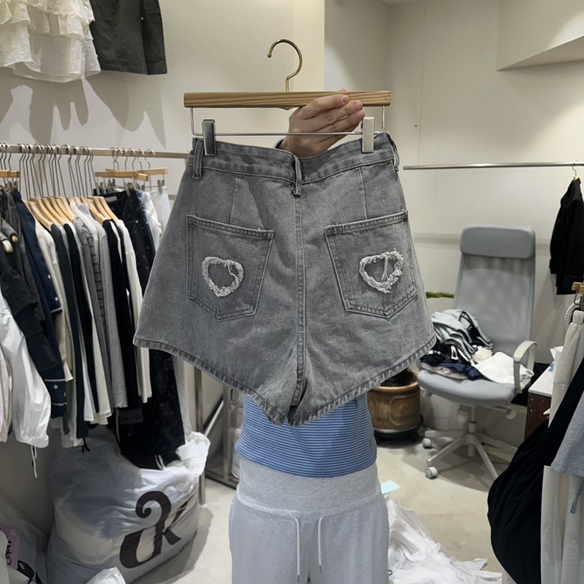 HIPTIQUE韓國直郵實拍女士新款26春夏推薦休閑人氣職業短褲HIPTIQUE短褲