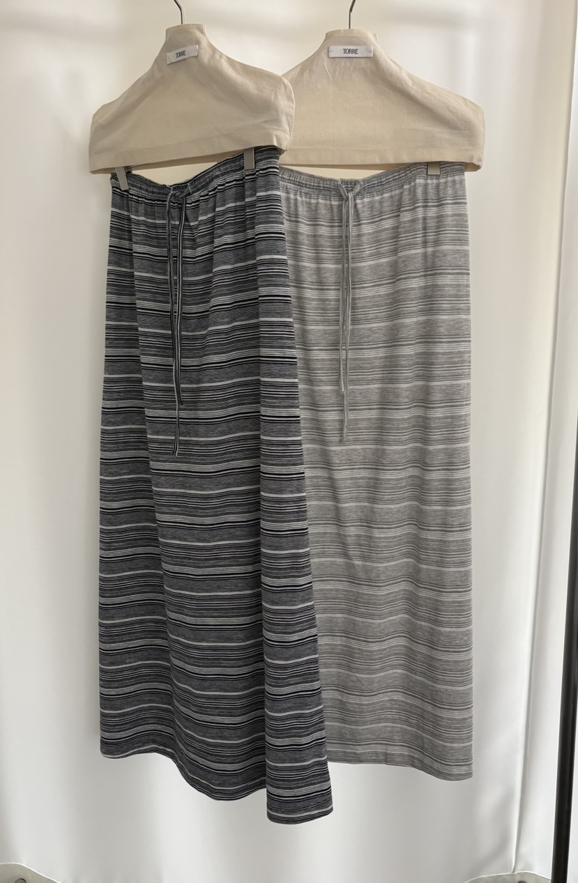 TORRE韓國直郵女裝新品時尚熱賣職業休閑26春夏推薦人氣長裙TORRE長裙