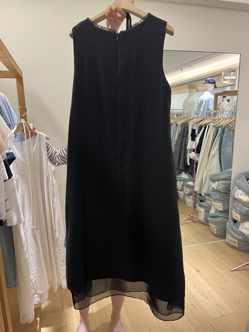 TIZZI韓國直郵女裝新品時尚熱賣職業26春夏休閑連衣裙含腰繩TIZZI連衣裙