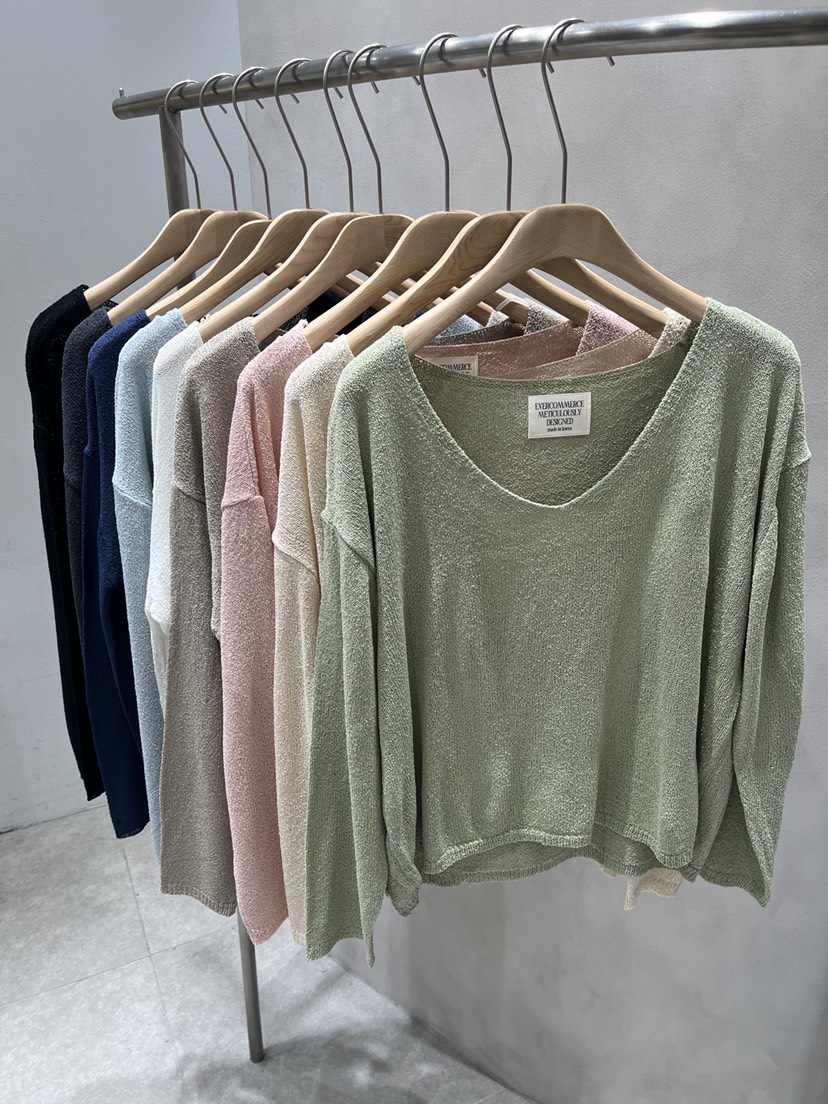 EVERCOMMERCE METICULOUSLY DESIGNED韓國東大門直郵女裝新款休閑針織衫EVERCOMMERCE METICULOUSLY DESIGNED針織衫