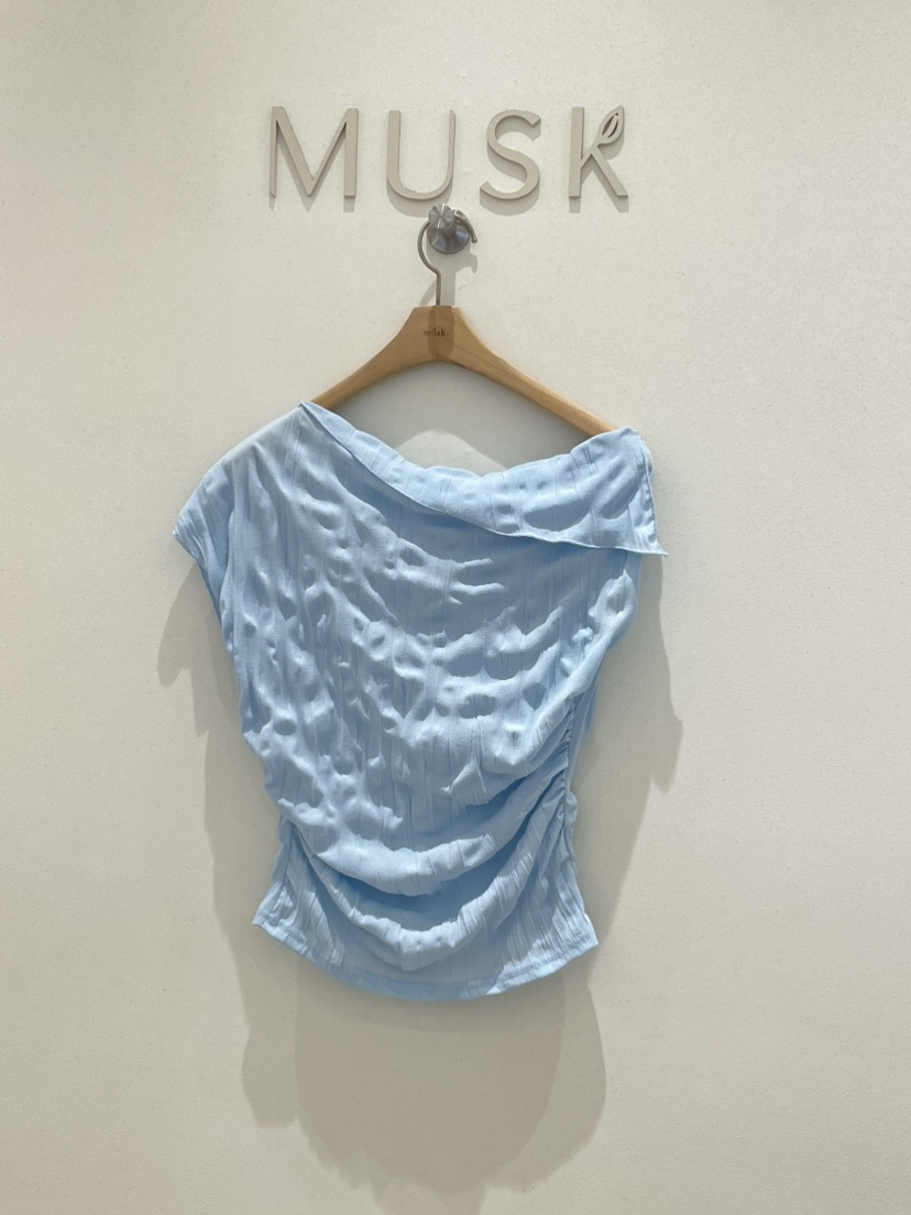 MUSK韓國東大門代購女裝新品推薦人氣熱賣職業26春夏T恤含脖帶MUSKT恤圖色2