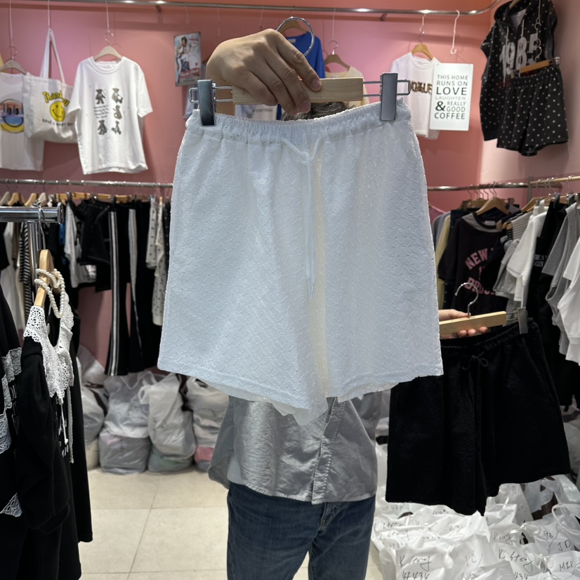 K STORY韓國代購女士新款休閑推薦熱賣人氣時尚短褲蕾絲K STORY短褲圖色1