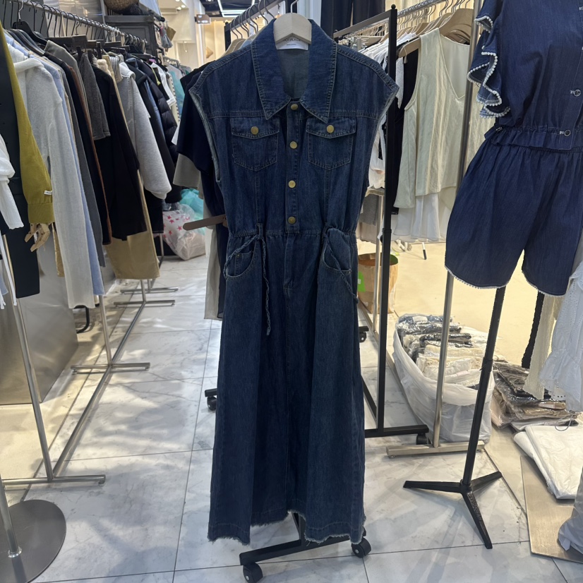 HOT PLACE/DREAM GIRIS/HOT ISSUE韓國東大門代購女裝新款人氣連衣裙開衩HOT PLACE/DREAM GIRIS/HOT ISSUE連衣裙圖色1