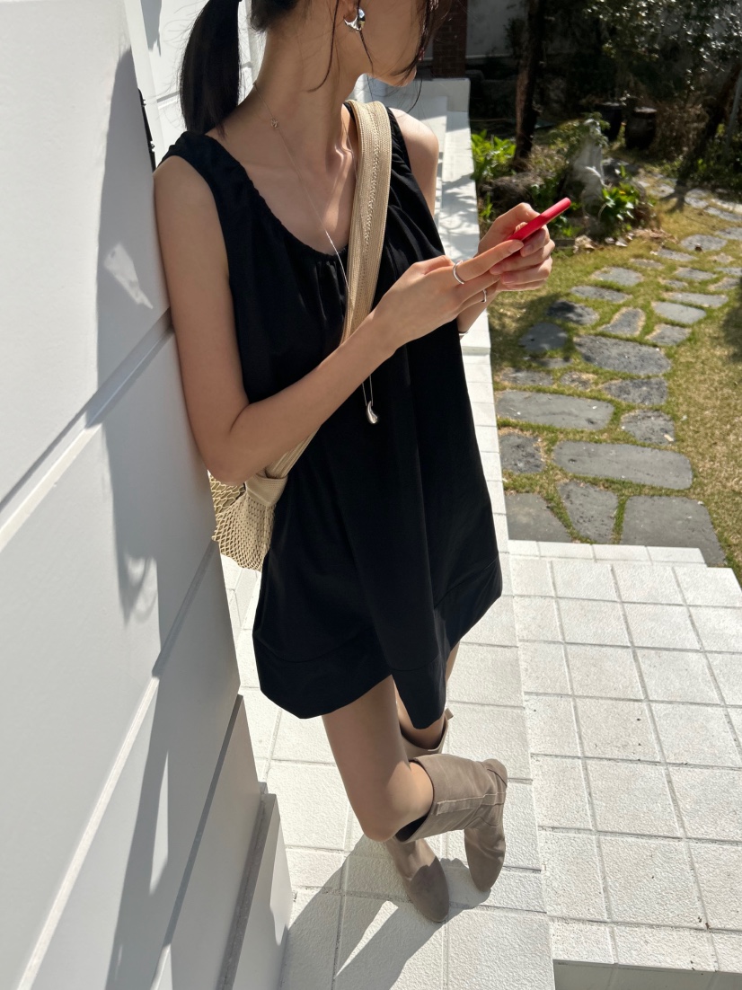 ME MO韓國東大門直郵女裝新款26春夏熱賣推薦連衣裙圓領ME MO連衣裙