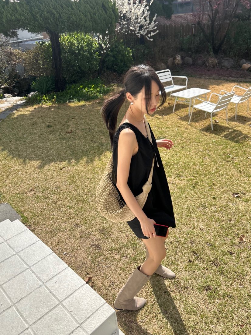 ME MO韓國東大門直郵女裝新款26春夏熱賣推薦連衣裙圓領ME MO連衣裙