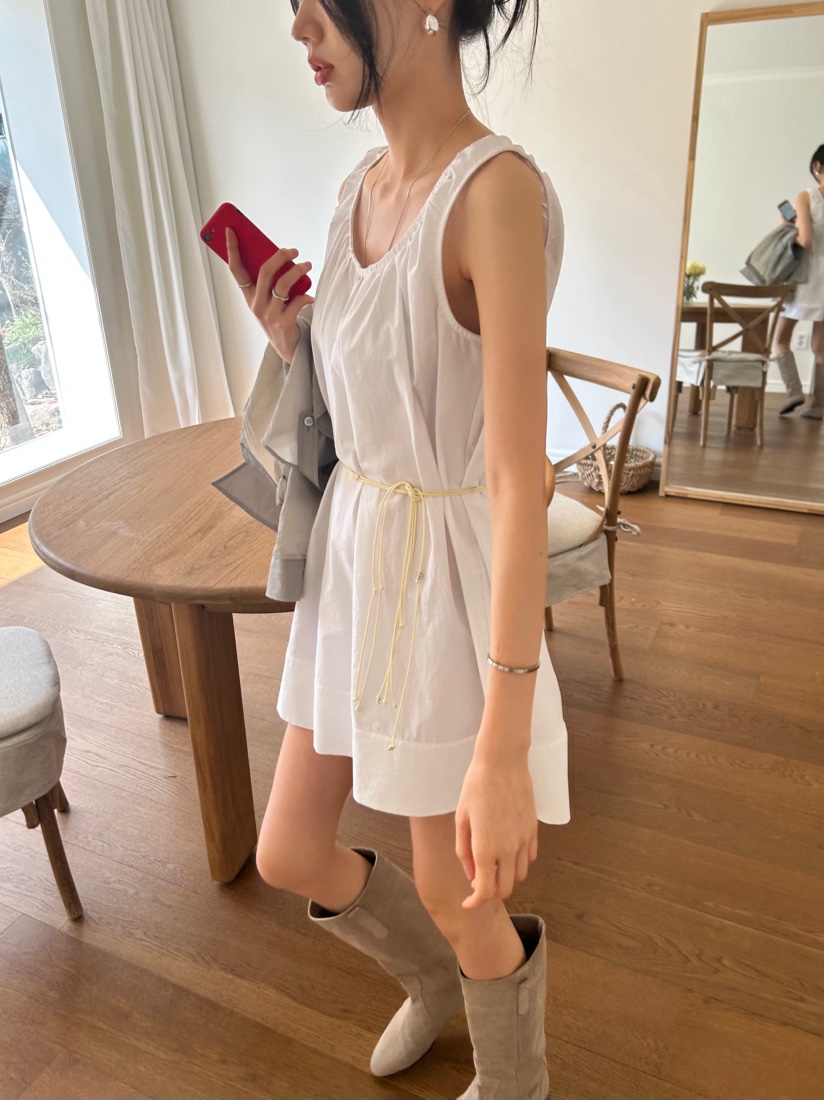 ME MO韓國東大門直郵女裝新款26春夏熱賣推薦連衣裙圓領ME MO連衣裙