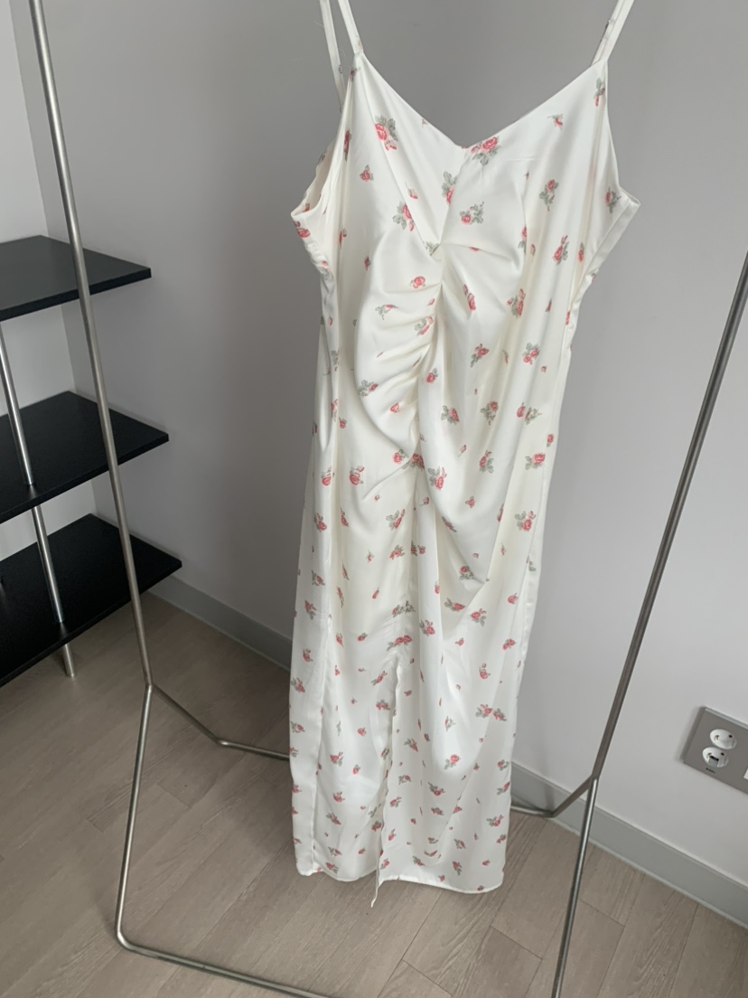 BETONE韓國代購女裝新款26春夏休閑職業人氣時尚連衣裙小花BETONE連衣裙