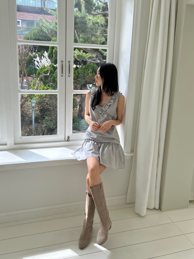 ME MO韓國直郵實拍女裝新品休閑襯衫蕾絲衫不含項鏈荷葉邊ME MO襯衫/蕾絲衫