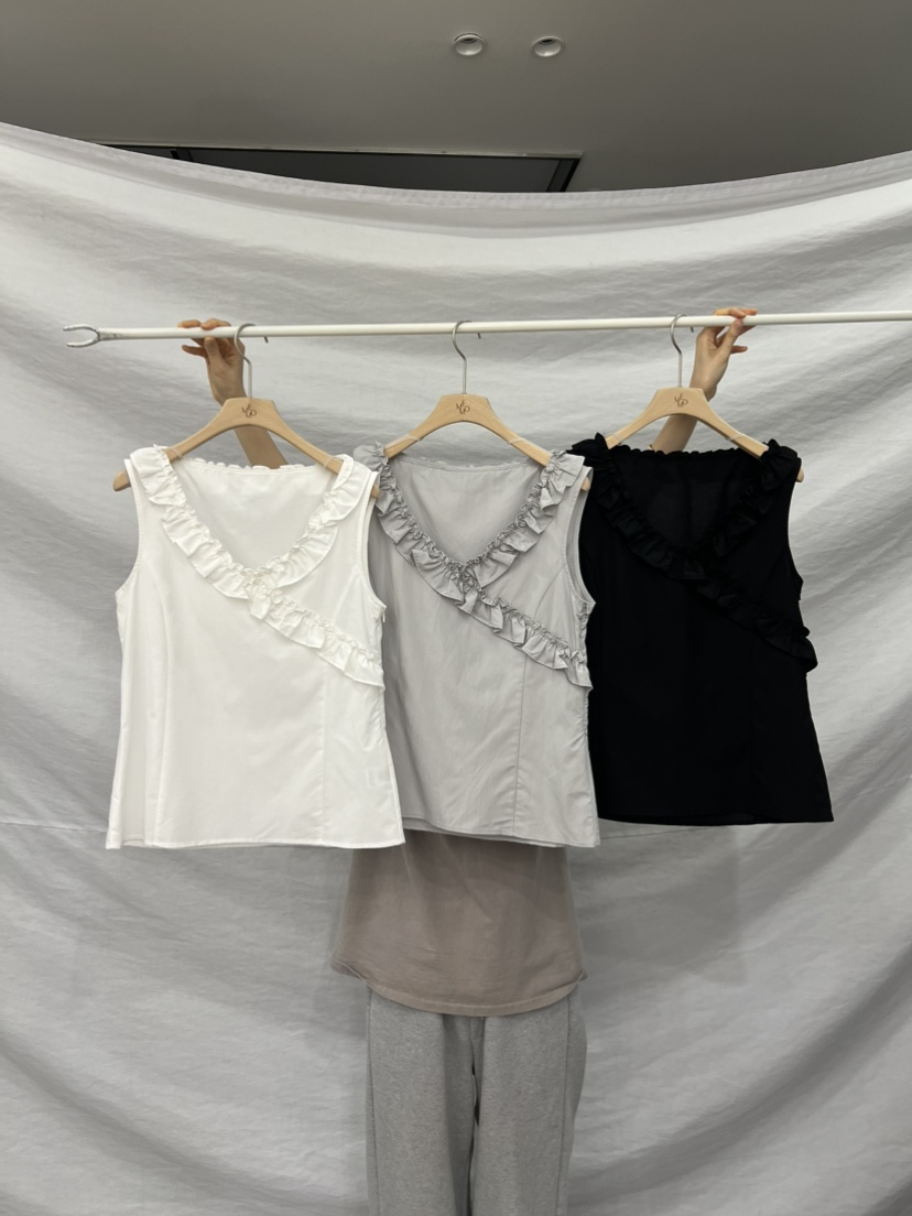 ME MO韓國直郵實拍女裝新品休閑襯衫蕾絲衫不含項鏈荷葉邊ME MO襯衫/蕾絲衫