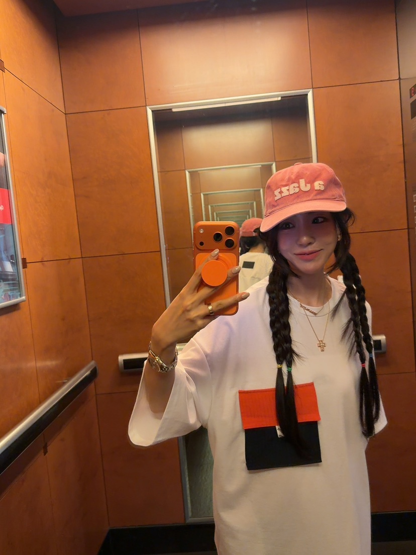 PALETTE-Q韓國東大門代購女士新款推薦時尚休閑熱賣長袖T恤PALETTE-Q長袖T恤