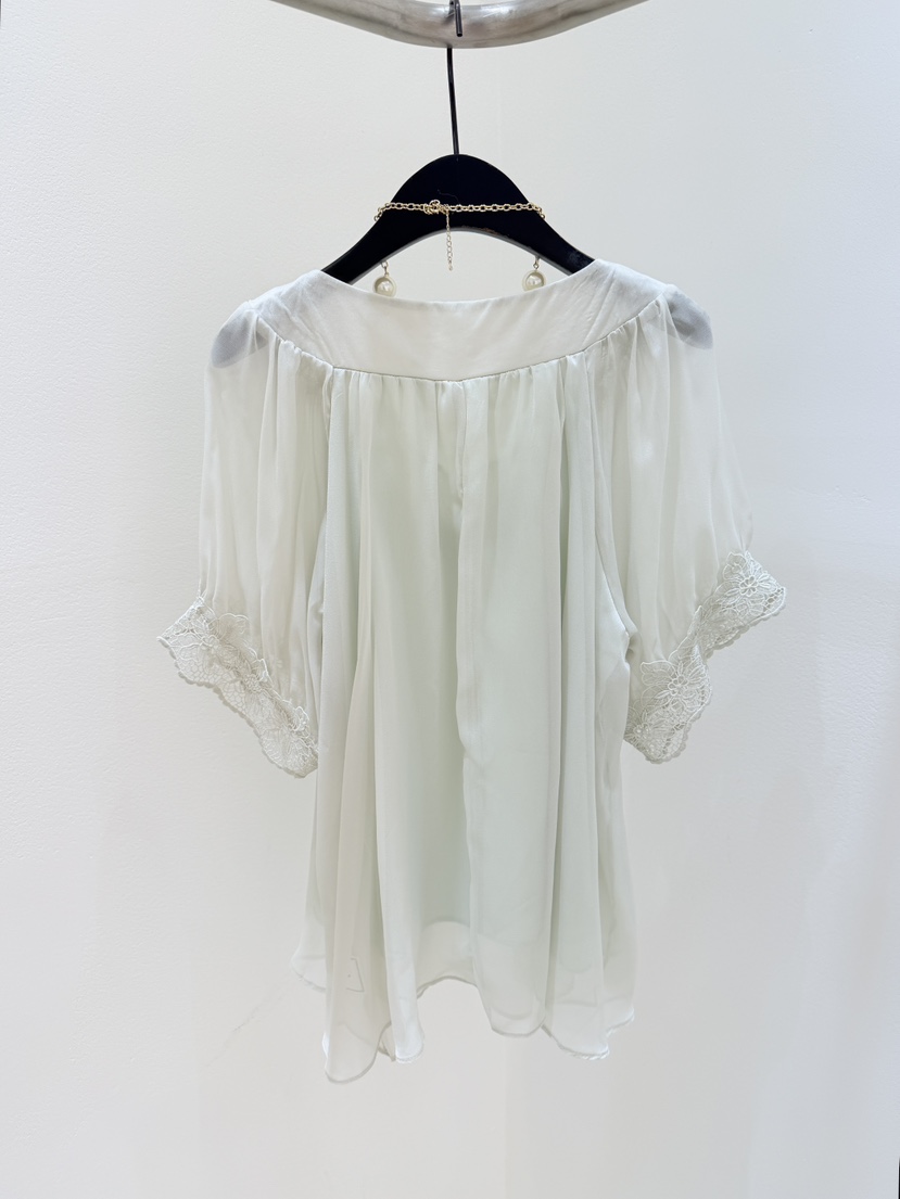 CORAL韓國代購女士新品休閑熱賣26春夏襯衫蕾絲衫不含項鏈CORAL襯衫/蕾絲衫