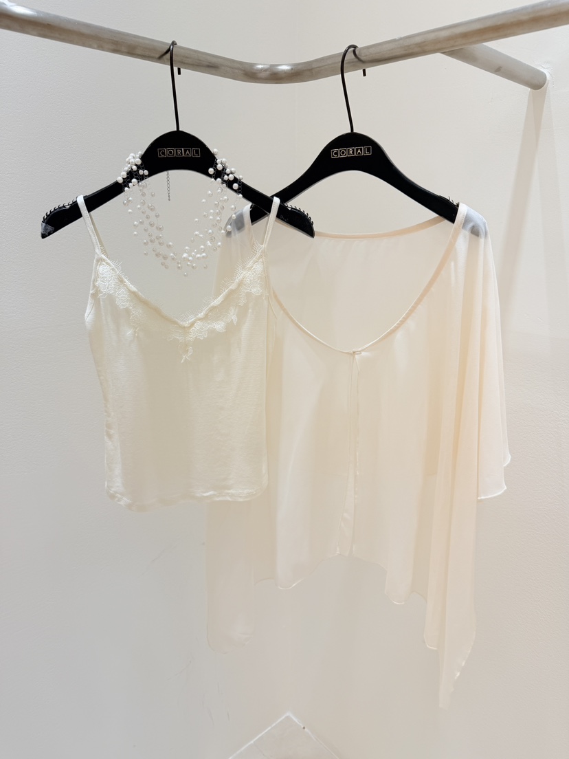 CORAL韓國直郵女裝新款休閑推薦襯衫蕾絲衫不含項鏈套裝雪紡CORAL襯衫/蕾絲衫