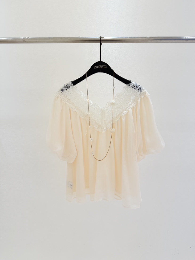 CORAL韓國代購女裝新品推薦休閑時尚襯衫蕾絲衫不含項鏈蕾絲CORAL襯衫/蕾絲衫圖色2