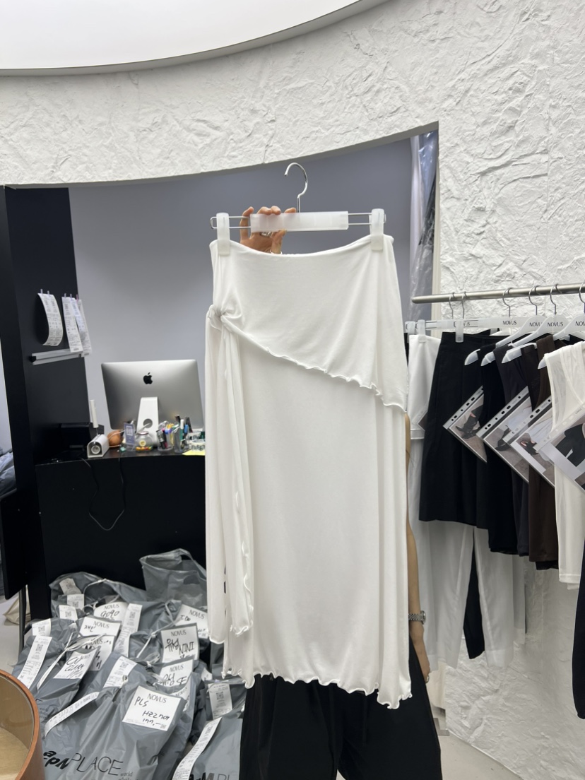 NOVUS東大門直郵女士新款時尚真品26春夏休閑人氣職業長裙NOVUS長裙