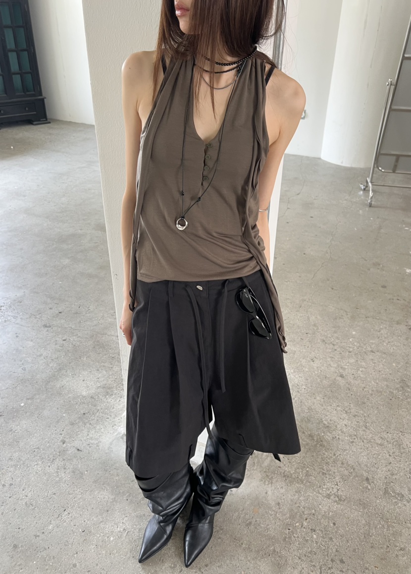 NOVUS韓國直郵實拍女裝新品休閑熱賣人氣26春夏吊帶背心含脖帶NOVUS吊帶/背心