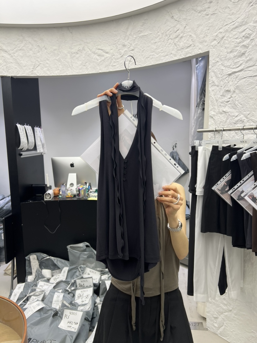 NOVUS韓國直郵實拍女裝新品休閑熱賣人氣26春夏吊帶背心含脖帶NOVUS吊帶/背心圖色4
