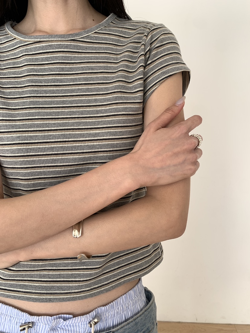 B_GARDER東大門實拍女裝新品時尚休閑職業熱賣26春夏推薦T恤B.GARDERT恤