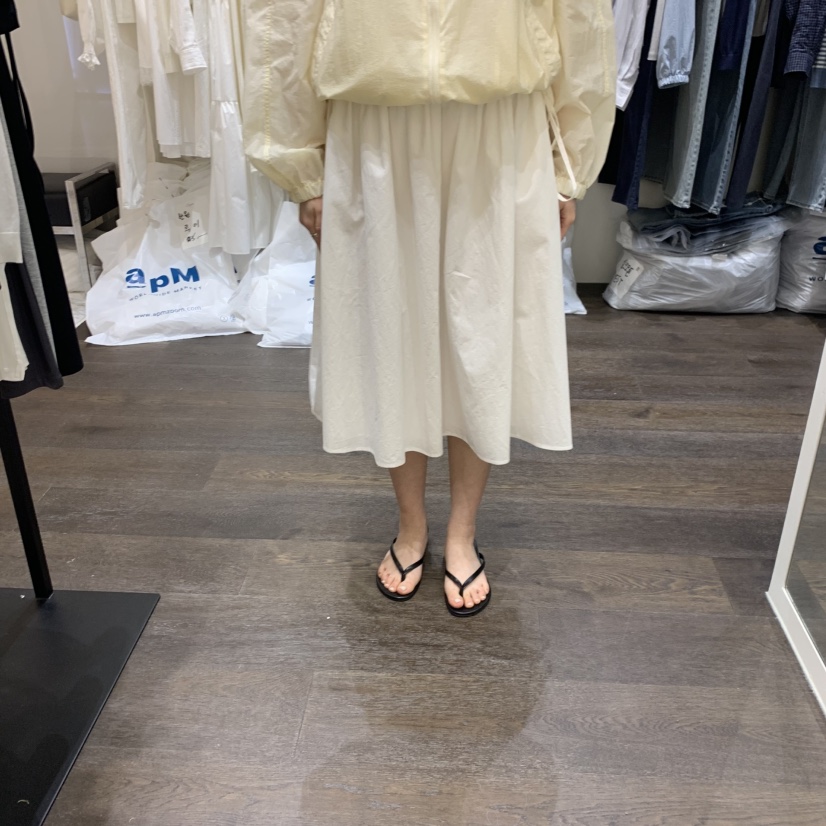 OURIN/THIS IS韓國東大門直郵女裝新款時尚半身裙中短裙OURIN/THIS IS半身裙/中短裙圖色1