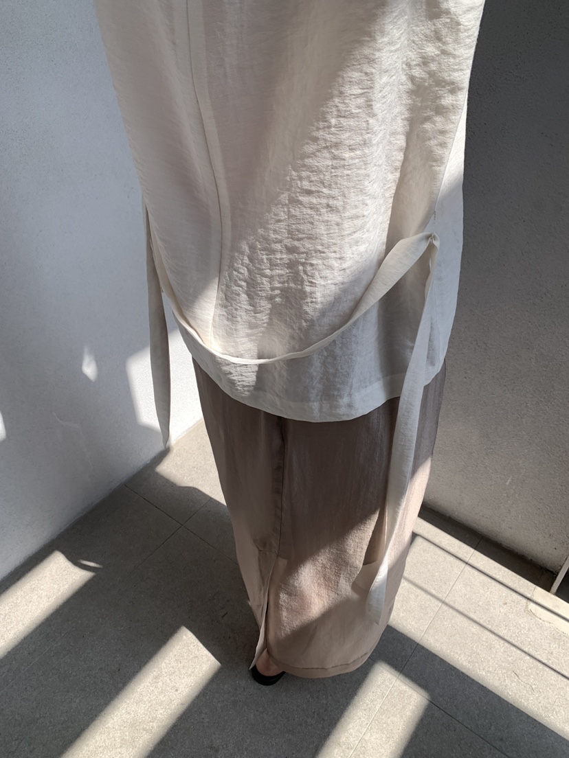 B_GARDER韓國代購女裝新品26春夏休閑時尚襯衫蕾絲衫高領B.GARDER襯衫/蕾絲衫