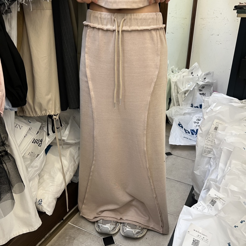 VIRKIN韓國東大門直郵女士新款推薦時尚人氣職業休閑長裙VIRKIN長裙圖色1