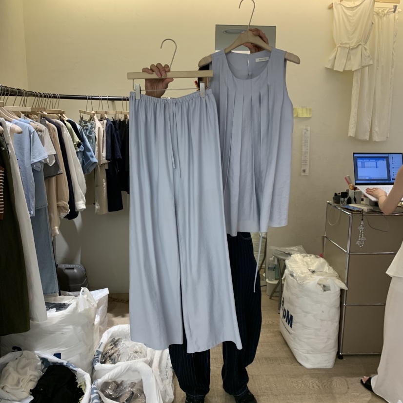 W AND J韓國直郵實拍女裝新款時尚推薦熱賣職業套裝含腰繩W AND J套裝圖色2