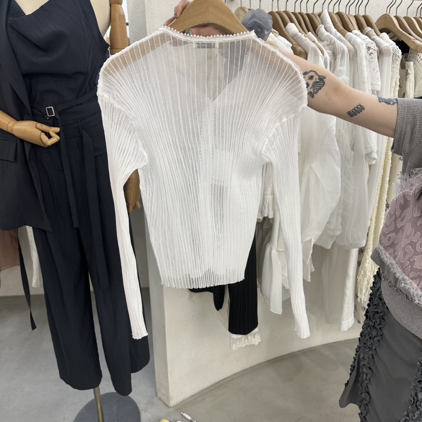 FOUNDATION韓國東大門直郵女士新款熱賣襯衫蕾絲衫歐根紗開衫FOUNDATION襯衫/蕾絲衫