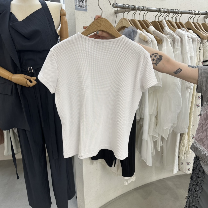 FOUNDATION韓國直郵實拍女裝新品休閑時尚人氣熱賣職業T恤FOUNDATIONT恤