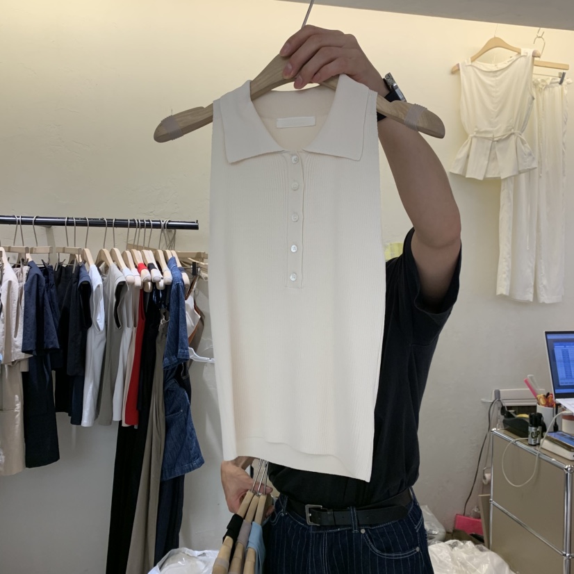 W AND J韓國直郵實拍女裝新品人氣職業26春夏熱賣吊帶背心W AND J吊帶/背心圖色1