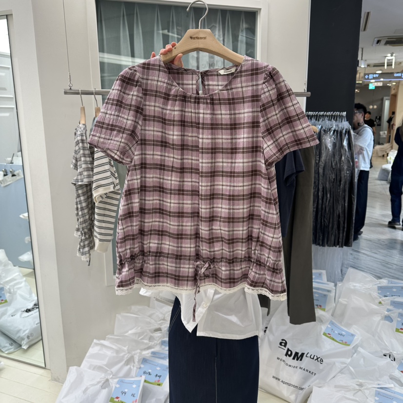 OURMOMENT韓國東大門代購女裝新品推薦人氣襯衫蕾絲衫褶皺OURMOMENT襯衫/蕾絲衫圖色2