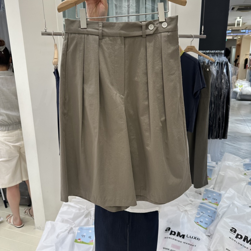 OURMOMENT韓國東大門直郵女士新款職業26春夏休閑熱賣短褲OURMOMENT短褲圖色2