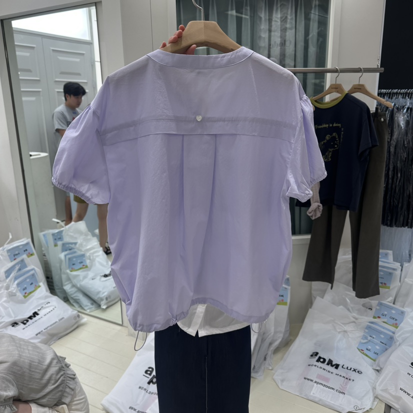 OURMOMENT韓國直郵女士新品休閑熱賣推薦人氣襯衫蕾絲衫褶皺OURMOMENT襯衫/蕾絲衫