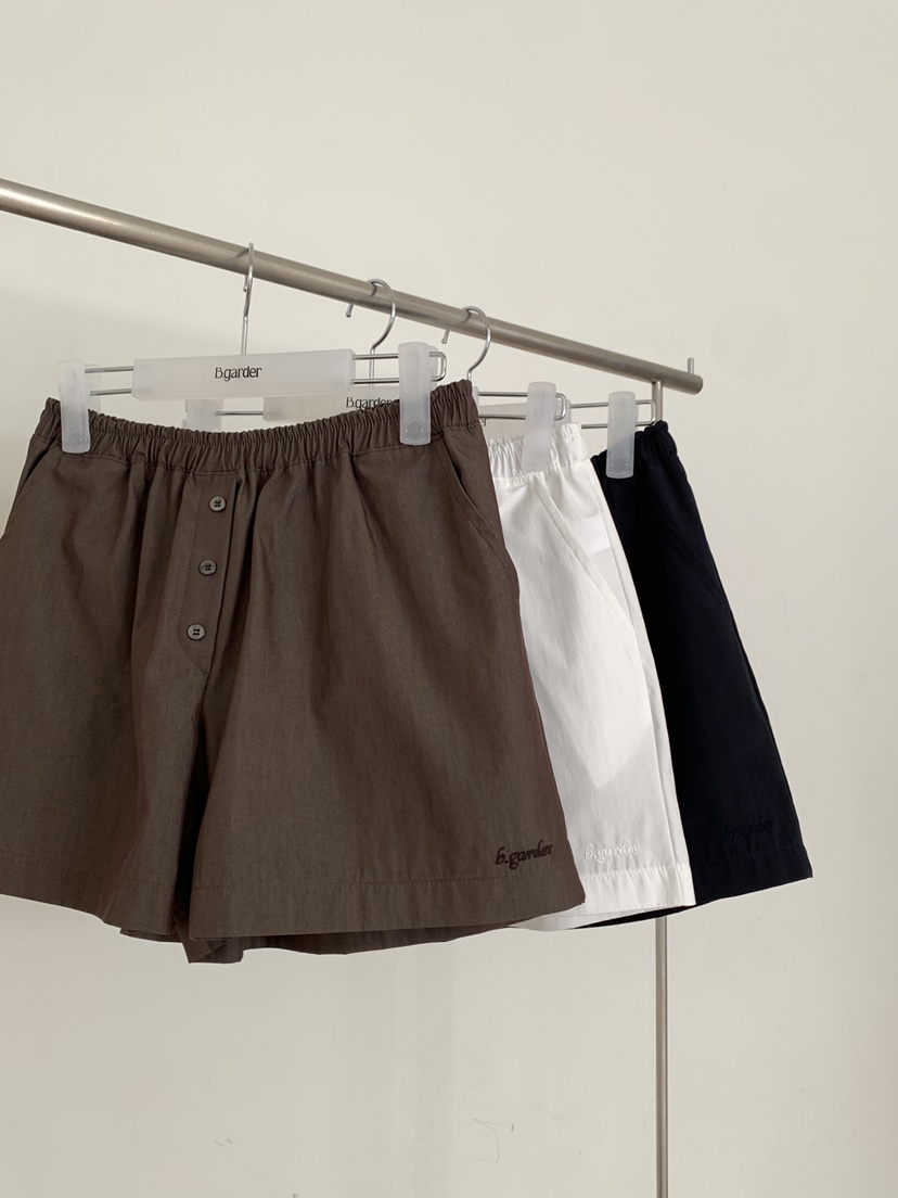 B_GARDER韓國代購女裝新款推薦職業休閑時尚人氣短褲紐扣B.GARDER短褲