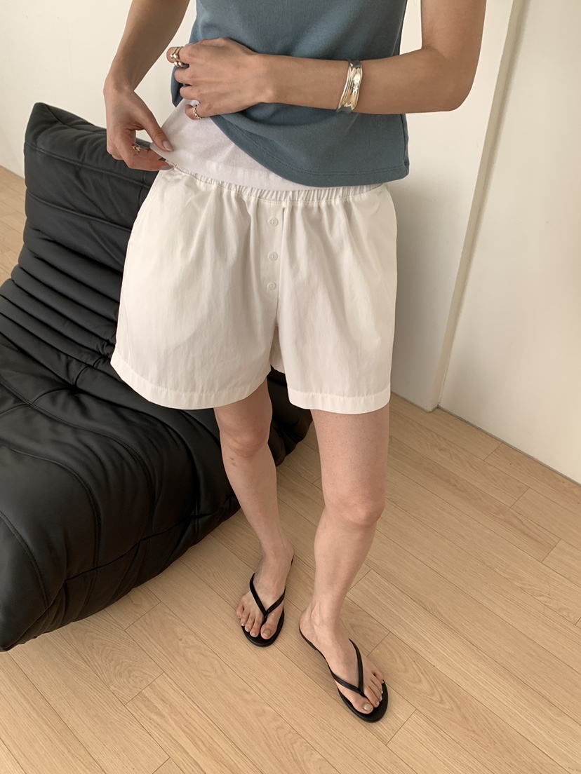 B_GARDER韓國代購女裝新款推薦職業休閑時尚人氣短褲紐扣B.GARDER短褲