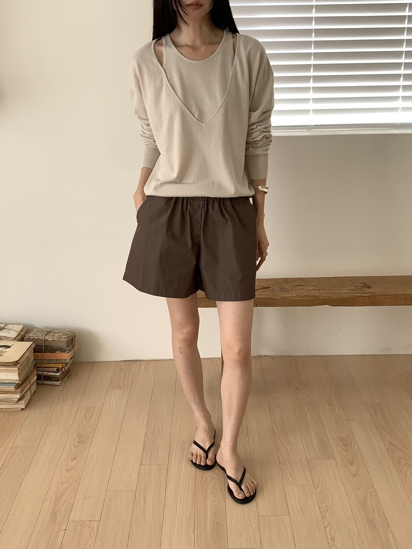 B_GARDER韓國代購女裝新款推薦職業休閑時尚人氣短褲紐扣B.GARDER短褲